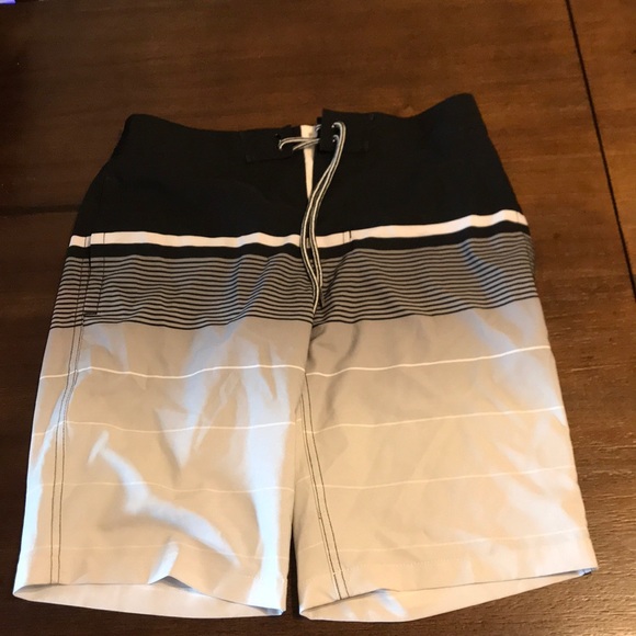 Bundle of 2 swim trunks Volcom & Goodfellow W28 - Picture 3 of 16